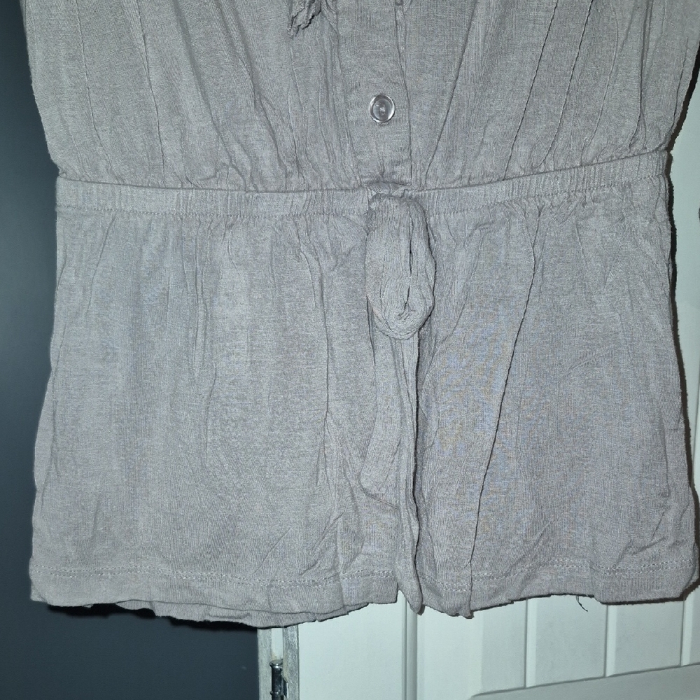 Pretty Good Light Gray Ruffle Blouse - Picture 7 of 7